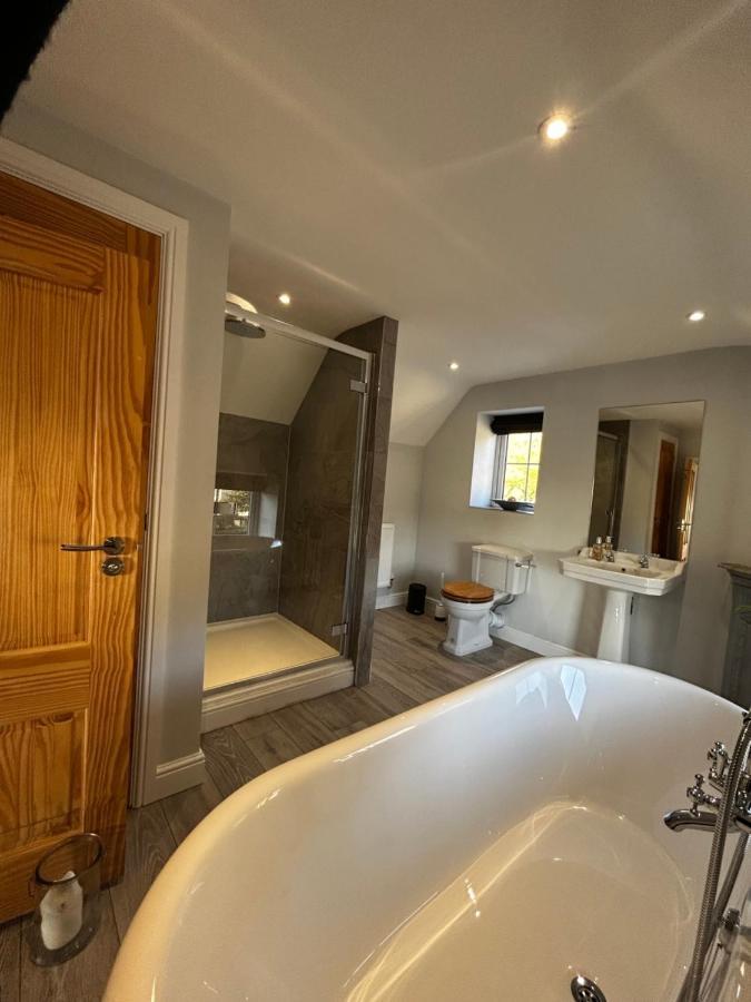 Beautiful 3 Bedroom Cottage With Fantastic Views Carsington 外观 照片
